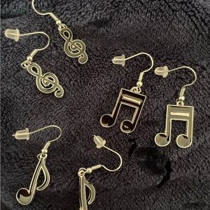 Black Musical Note Earrings Set